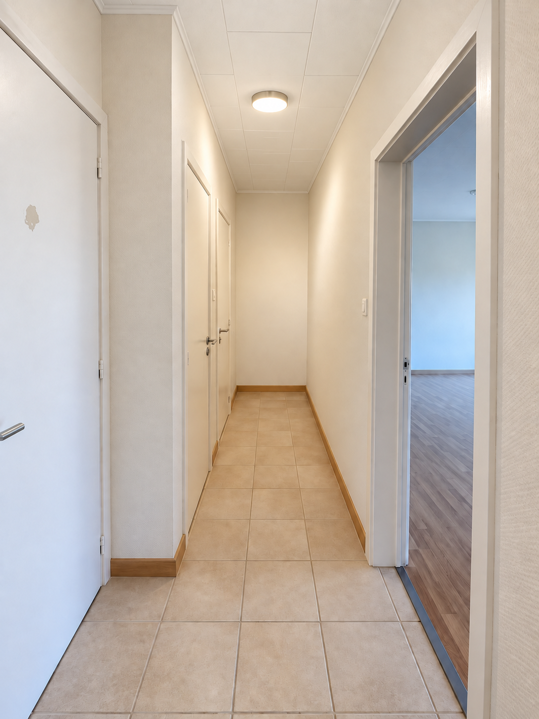 Lichtrijk appartement van 126 m met 2 slaapkamers ruime garagebox in Oostakker