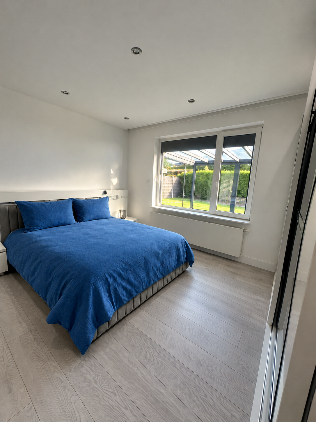 Ruime, gerenoveerde woning met 5 slaapkamers in een rustige woonwijk!